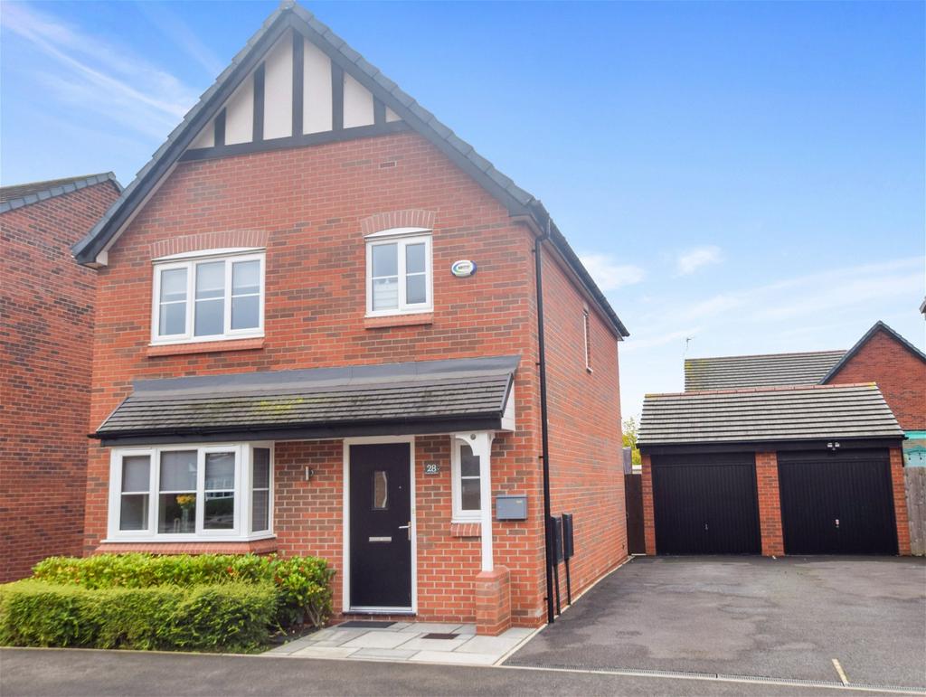 Woodford Drive, Farnworth, Widnes 3 bed detached house for sale £300,000