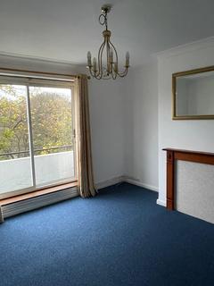 2 bedroom flat to rent, Talbot Court, Blackbird Hill, Neasden, NW9