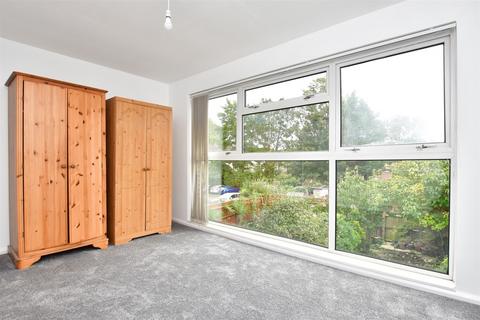 49 Camborne Road, Sutton, SM2 6RF