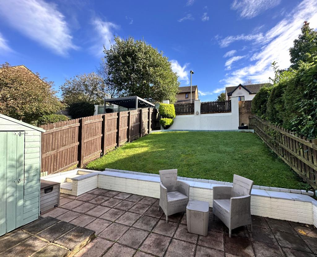 Primrose Avenue, Barnstaple, EX32 8RG 2 bed semidetached house for