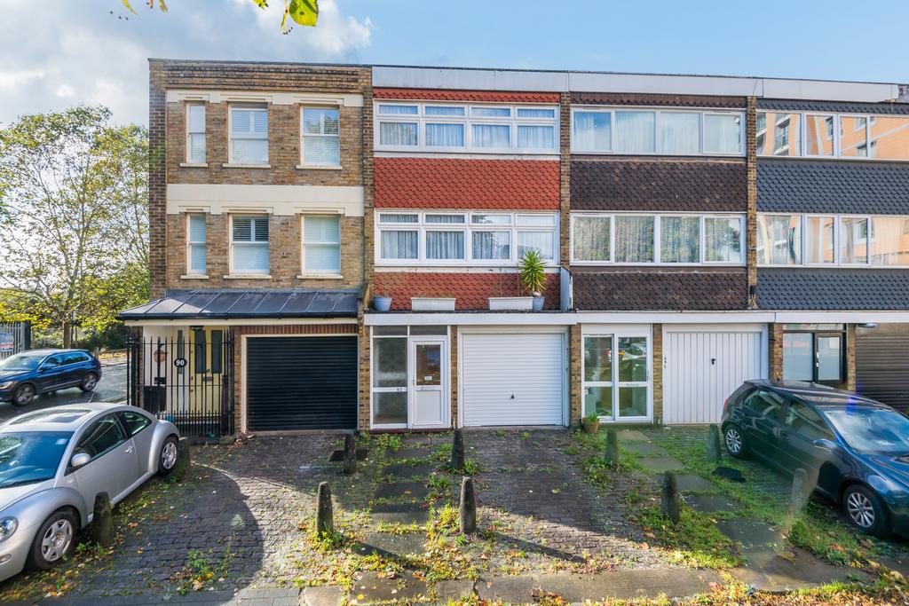 Sheepcote Lane, London, SW11 3 bed house £675,000