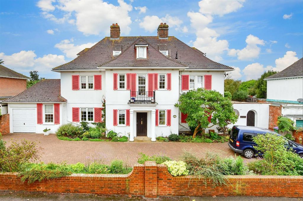 Godwyn Road, Folkestone, Kent 3 bed ground floor flat for sale £500,000