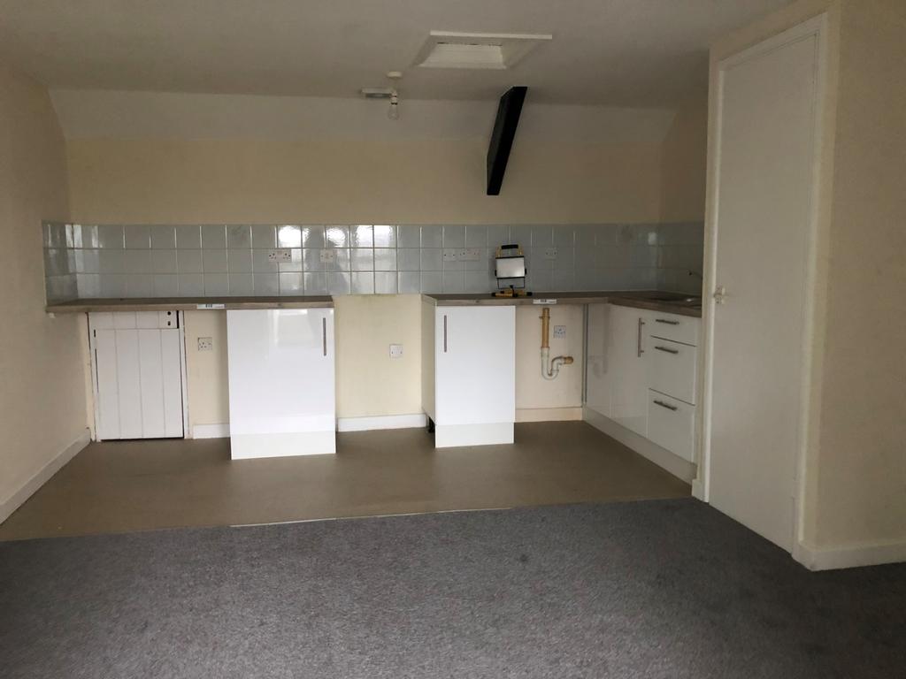 Flat 3, 2 Beacon Road, Bodmin, PL31 1AS 1 bed terraced house to rent