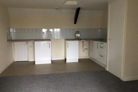 1 bedroom flat to rent, Flat 3, 2 Beacon Road, Bodmin, PL31 1AS