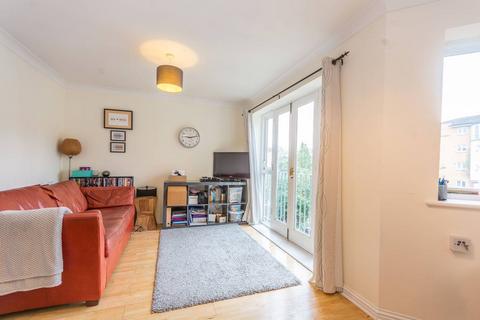 26 Shalbourne Square, London, E9 5JN