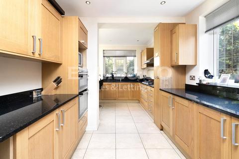 4 bedroom detached house for sale, The Reddings, Mill Hill, London, NW7