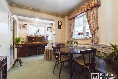 5 Meadowgate, Stock, Ingatestone, CM4 9SB