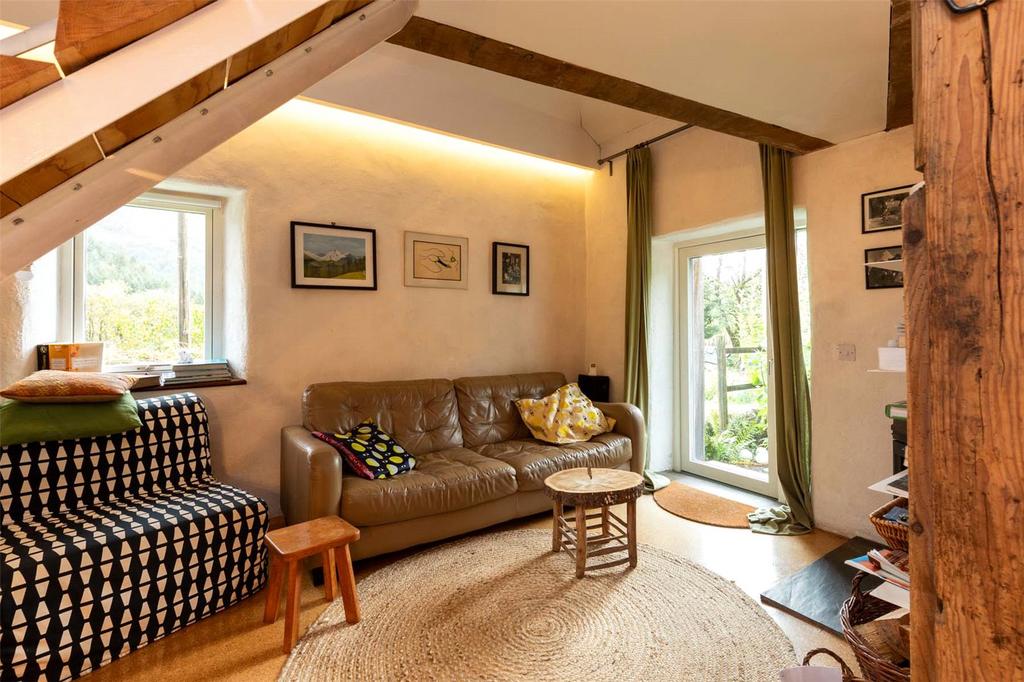 Flat Sitting Room