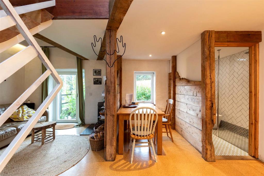 Flat Sitting Room