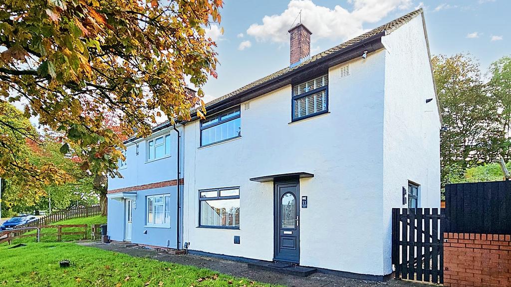 Constable Drive, Newport, NP19 3 bed semidetached house for sale £