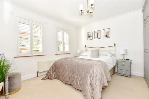 4 bedroom detached house for sale, London Road, Sholden, Deal, Kent