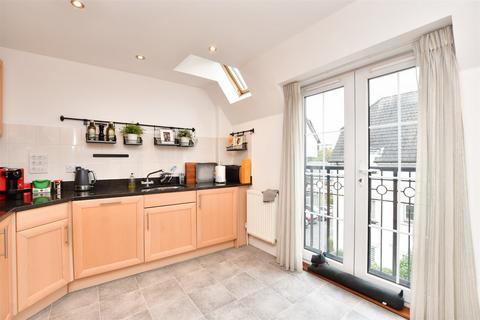 3 bedroom duplex for sale, Hartington Close, Reigate, Surrey