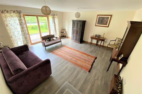 Roseburn, 14 Fenton Terrace, Pitlochry, PH16 5DP