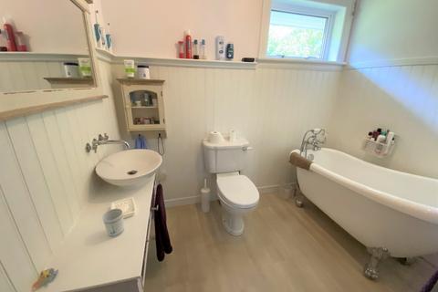 Roseburn, 14 Fenton Terrace, Pitlochry, PH16 5DP