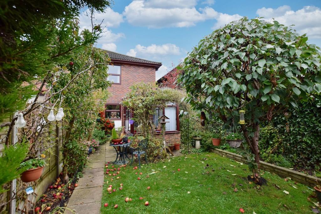 Station Road, Pocklington 3 bed end of terrace house for sale £235,000