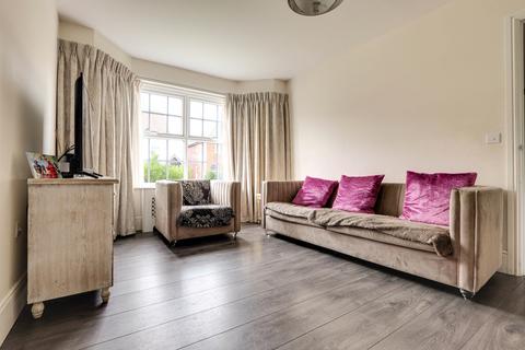 8 Runcie Crescent, Basingstoke, RG23 8BW