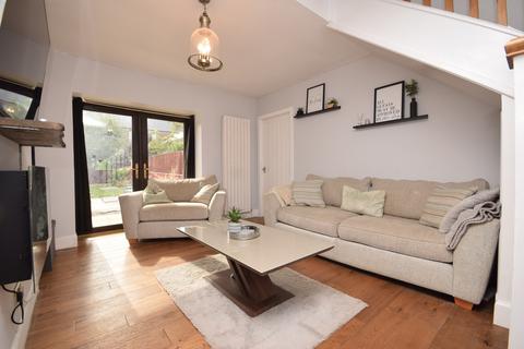 3 bedroom terraced house for sale - David Street, Alyth, Blairgowrie