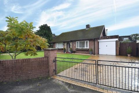 2 bedroom detached bungalow for sale, Heathwood Road, Higher Heath