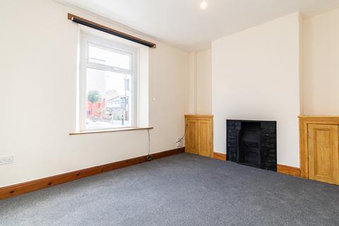 3 bedroom terraced house to rent, Crofts Street, Roath, Cardiff