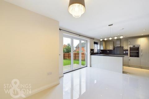 4 bedroom detached house for sale, Lansdowne Drive, Poringland, Norwich