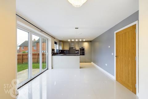 4 bedroom detached house for sale, Lansdowne Drive, Poringland, Norwich