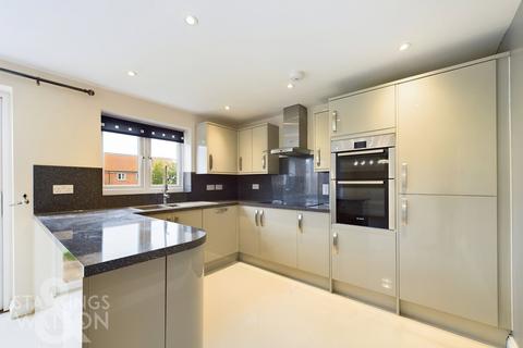 4 bedroom detached house for sale, Lansdowne Drive, Poringland, Norwich