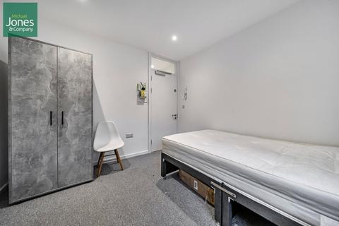 House share to rent, Shetland Court, Worthing, West Sussex, BN13