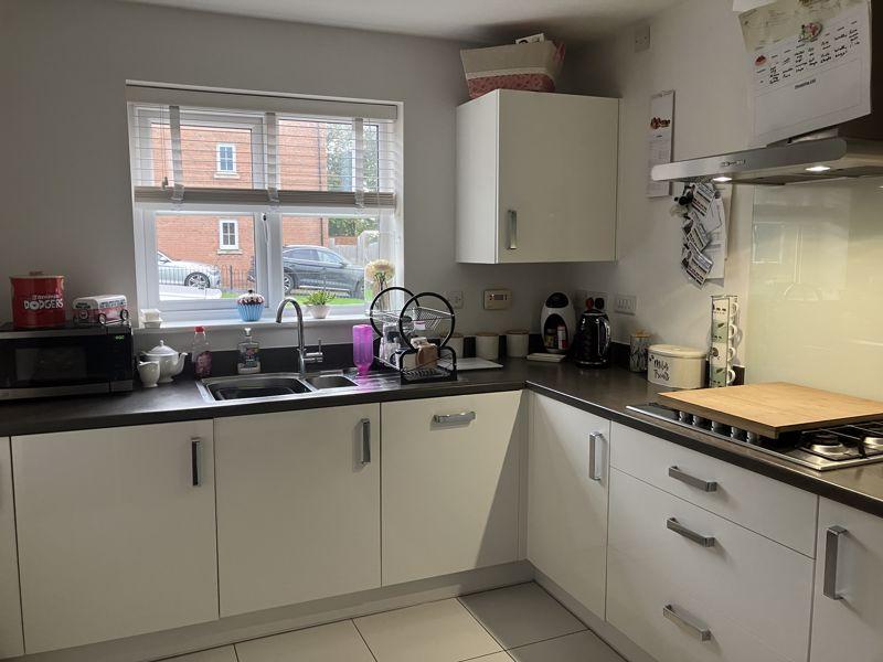 Geneva Way, Biddulph 4 bed semidetached house £265,000