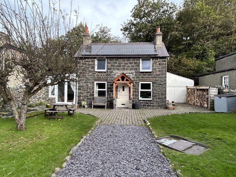 Valley Road, Llanfairfechan 3 bed cottage for sale £340,000