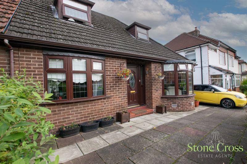 Jean Avenue, Leigh WN7 3LX 3 bed semidetached house for sale £260,000