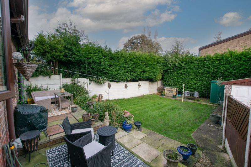 Jean Avenue, Leigh WN7 3LX 3 bed semidetached house for sale £260,000