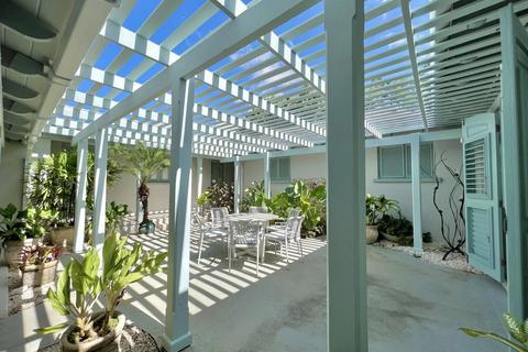 4 bedroom villa, Sandy Lane, , Barbados