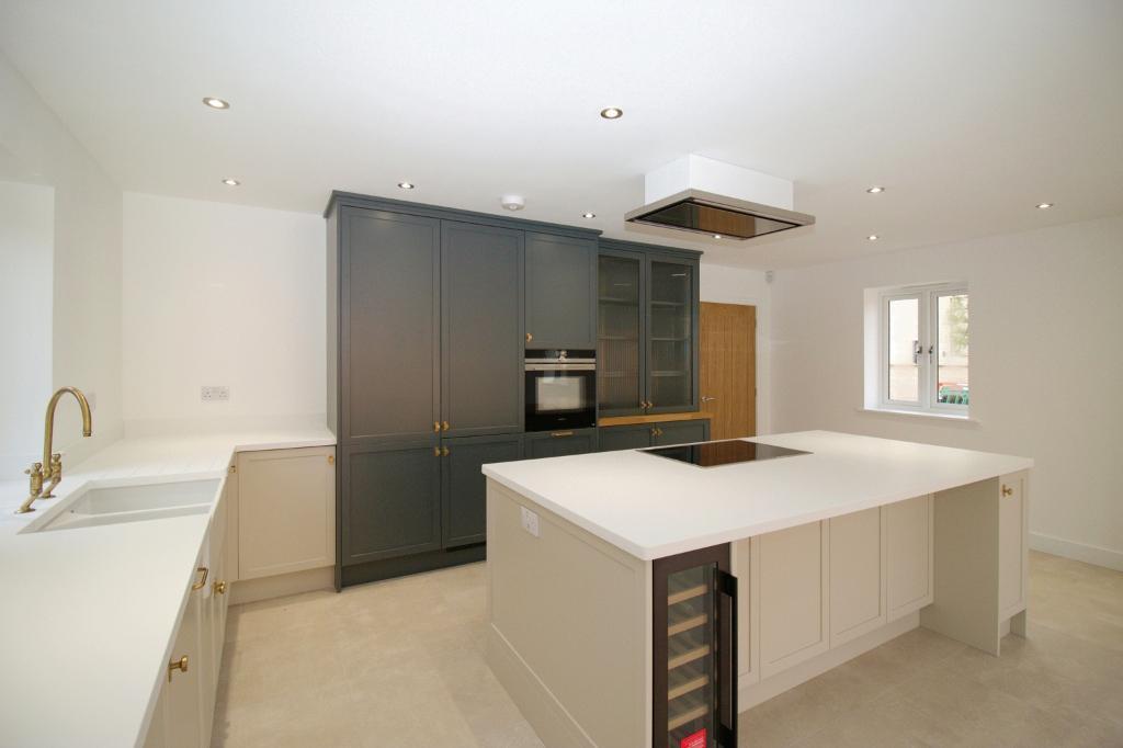 Kitchen dining area