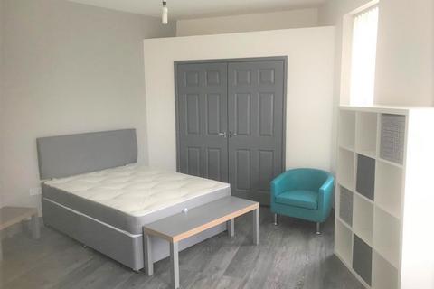 4 bedroom maisonette to rent, Mirador Crescent, Uplands, Swansea