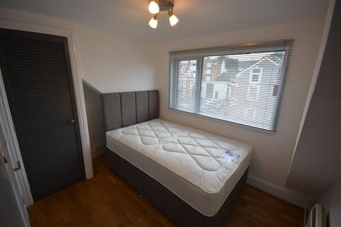 1 bedroom flat to rent, Cradock Street, City Centre, Swansea
