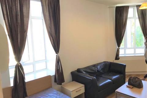 Studio to rent, Portland House, The Kingsway, City Centre, Swansea