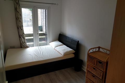1 bedroom flat to rent, Oxford Street, Sandfields, Swansea