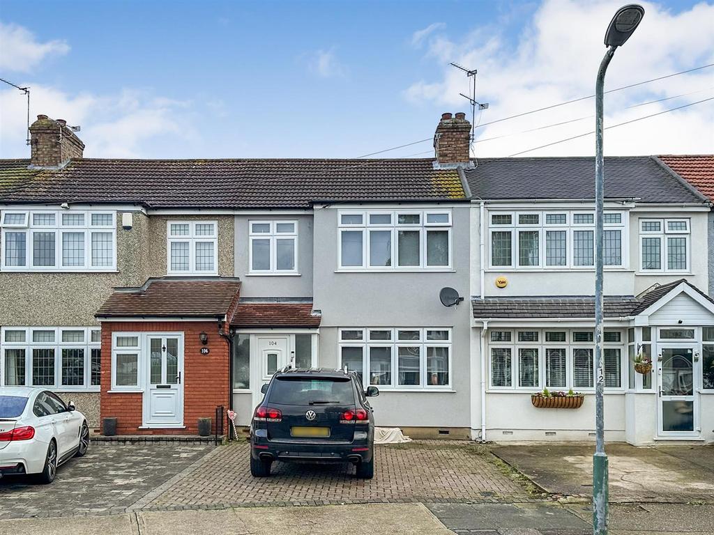 Percy Road, Romford 3 bed terraced house for sale £450,000