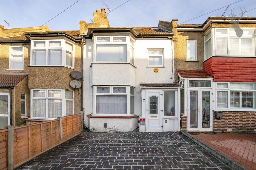 Hall Lane, Chingford E4 3 bed terraced house for sale £500,000
