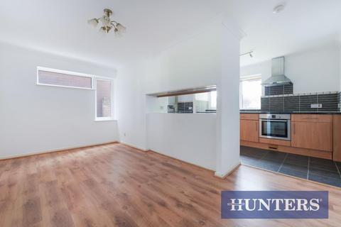 28 Grafton Park Road, Worcester Park, KT4 7HS