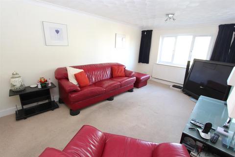 1 bedroom flat for sale - Chelsea Court, North Chingford