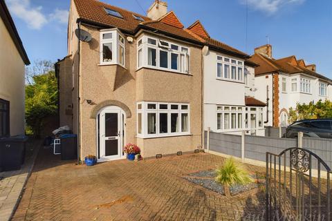 4 bedroom semi-detached house for sale, Chaffinch Avenue, Croydon, Surrey