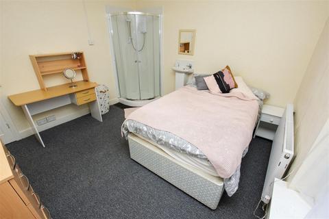 3 bedroom flat to rent, Boldmere Terrace, Katie Road, Birmingham