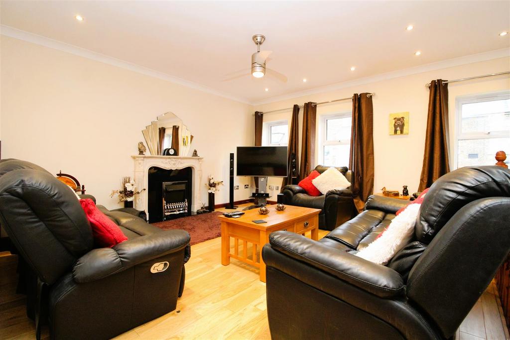 South Eastern Road, Ramsgate 5 bed detached house for sale £480,000
