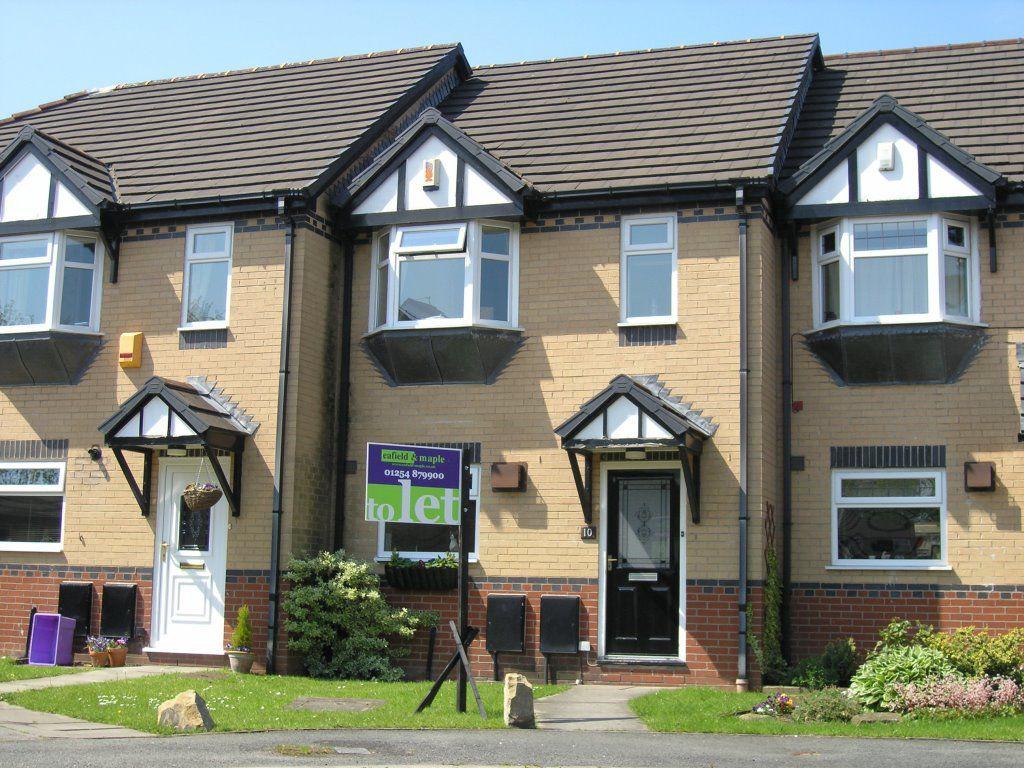Silverdale Close, Accrington 2 bed semidetached house £675 pcm (£156 pw)