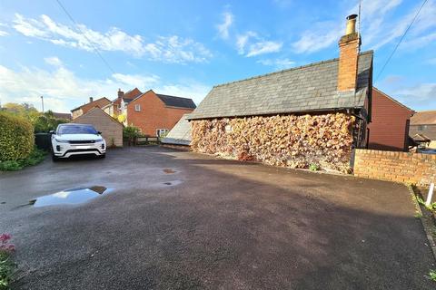 2 bedroom cottage for sale, 35 Culver Street, Newent