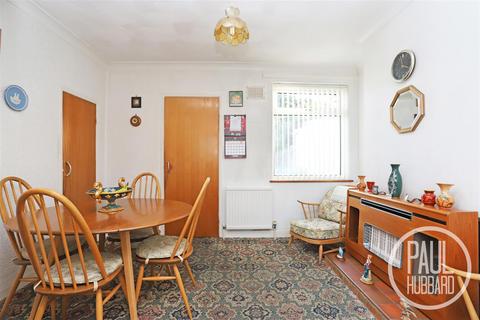 2 bedroom semi-detached house for sale, Kimberley Road, Lowestoft, NR33