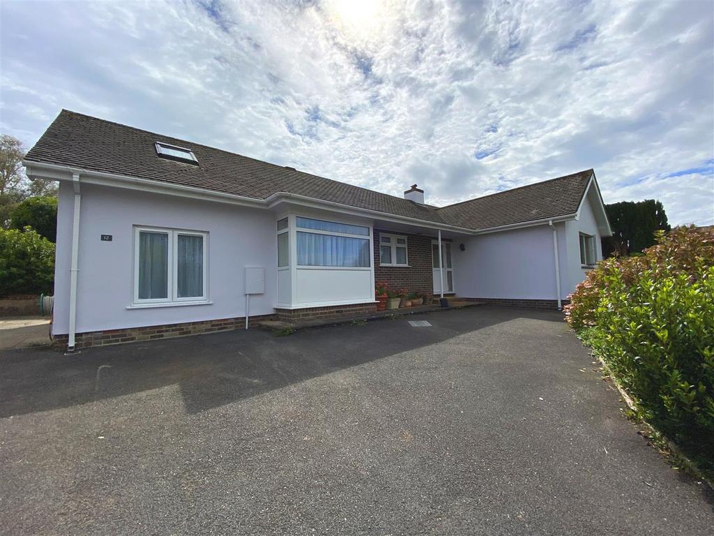 Rydon Acres, Stoke Gabriel, Totnes 3 bed bungalow to rent £1,695 pcm