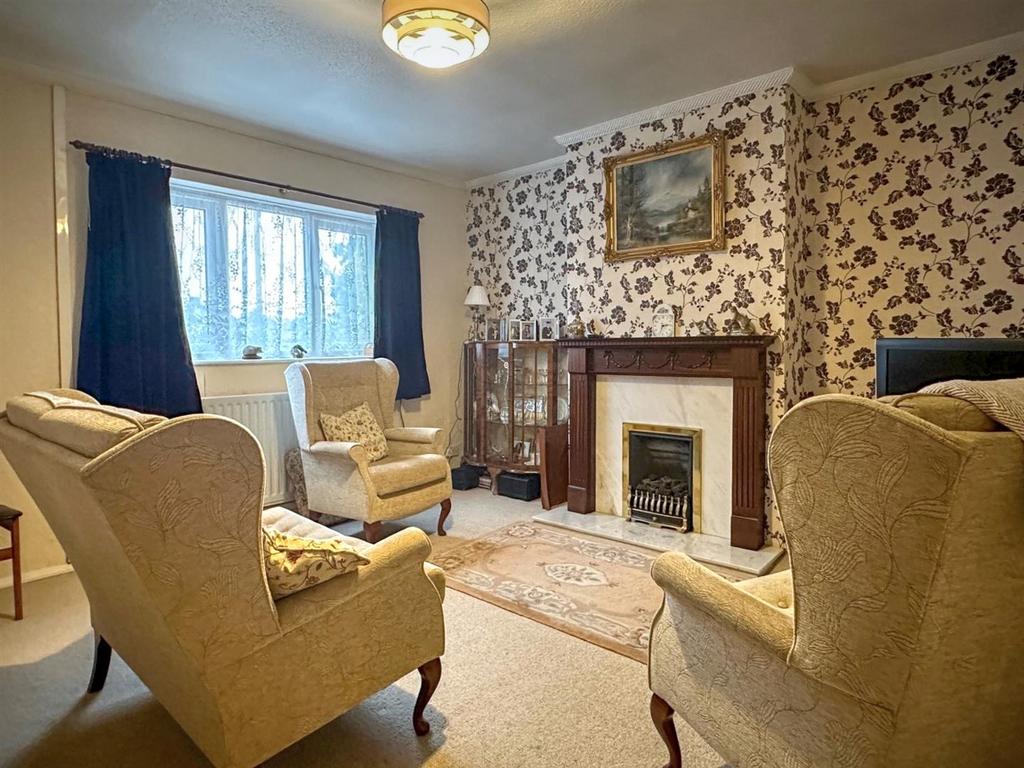 Jobling Crescent, Morpeth 3 bed semidetached house for sale £140,000