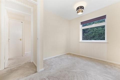 undefined, Elliott Rise, Ascot